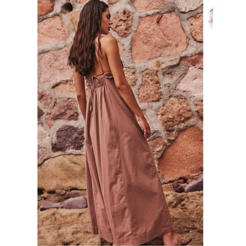 Free People Lovey Maxi Dress Crochet in Brownie (M) NWT - Picture 2 of 5